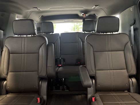 New 2026 Chevrolet Suburban High Country AWD/4WD image 24