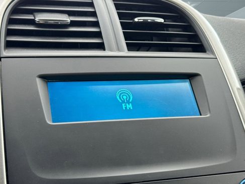 Used 2015 Chevrolet Malibu LS image 23