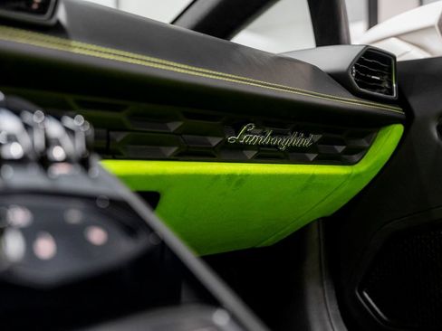 Used 2016 Lamborghini Huracan LP 610-4 AWD/4WD image 72