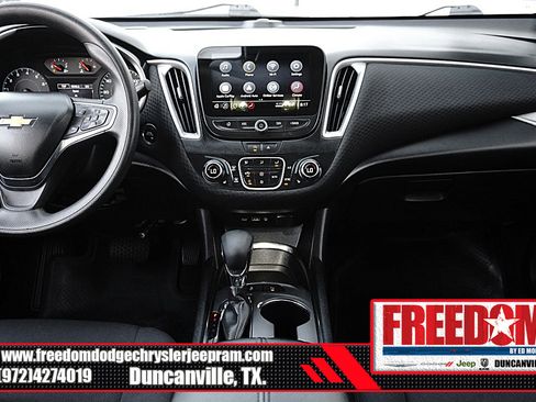 Used 2024 Chevrolet Malibu LT image 19