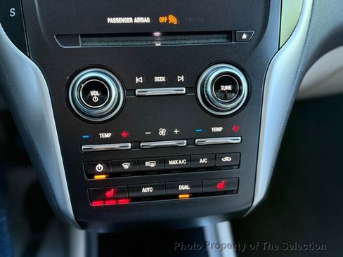 Used 2019 Lincoln MKC Select w/ Select Plus Package image 31