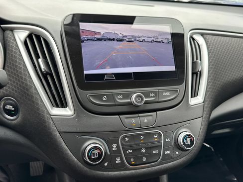 Used 2024 Chevrolet Malibu LT FWD image 31