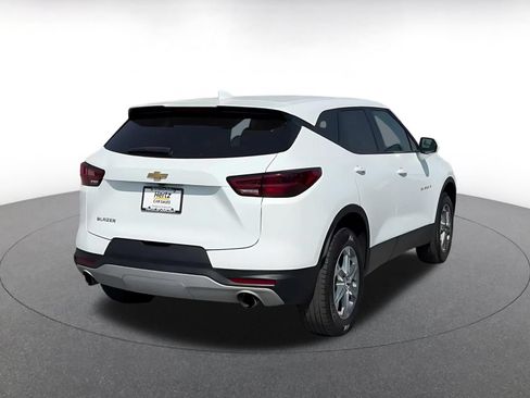 Used 2025 Chevrolet Blazer LT FWD image 13