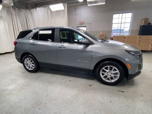 Certified 2023 Chevrolet Equinox LT image 3