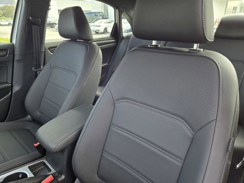 Used 2021 Volkswagen Passat 2.0T R-Line image 16