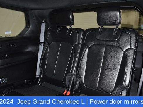 Used 2024 Jeep Grand Cherokee L Limited w/ Luxury Tech Group II AWD/4WD image 31