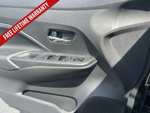 Certified 2025 Nissan Versa SV w/ Trunk Package FWD image 17