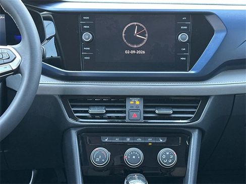 Certified 2023 Volkswagen Taos SE image 27