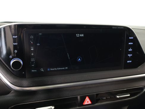 Certified 2023 Hyundai Sonata SEL w/ Preferred Accessory Package FWD image 7