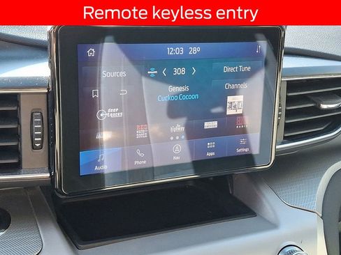 Certified 2021 Ford Explorer XLT w/ Equipment Group 202A image 16