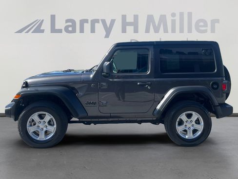 Used 2023 Jeep Wrangler Sport S image 2