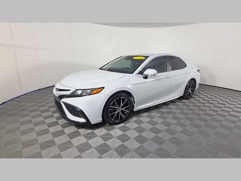 Used 2024 Toyota Camry SE FWD image 51