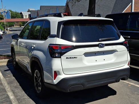 Used 2026 Subaru Forester Premium AWD/4WD image 6
