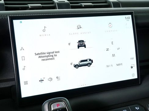 Used 2023 Land Rover Defender 110 V8 image 15