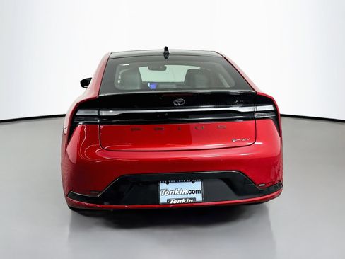 New 2026 Toyota Prius Plug-In Hybrid FWD image 6