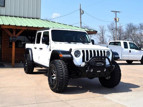 Used 2022 Jeep Gladiator Sport image 6