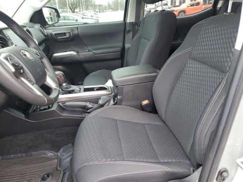 Used 2023 Toyota Tacoma 4x4 Double Cab w/ Trail Edition image 17