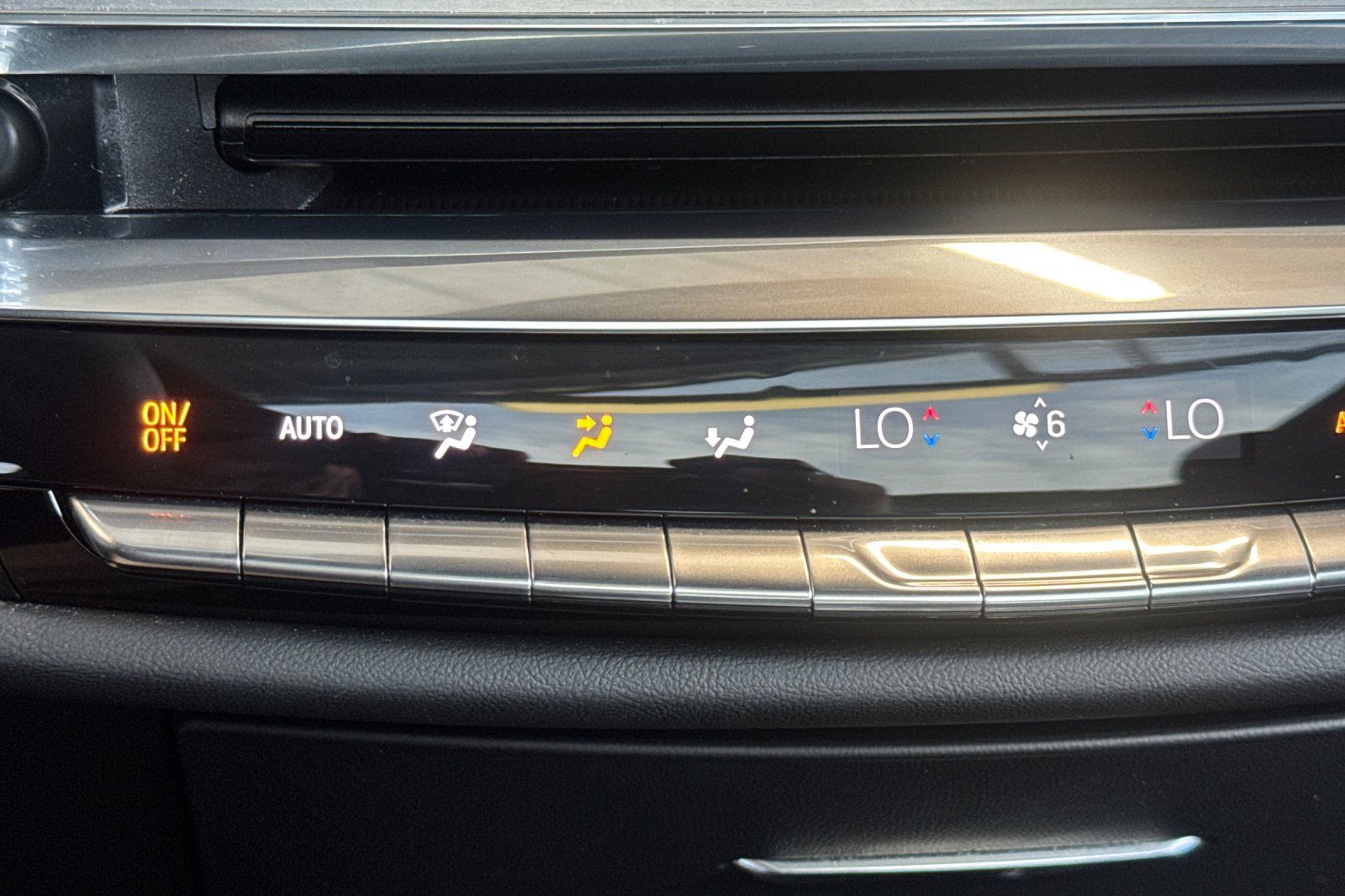 Certified 2024 Cadillac Lyriq Luxury RWD image 27