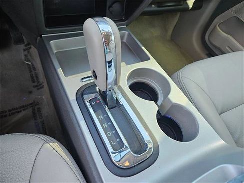 Used 2010 Ford Edge Limited image 15