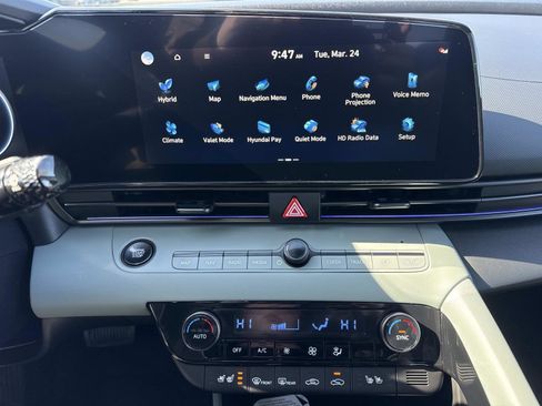 New 2026 Hyundai Elantra Limited FWD image 4