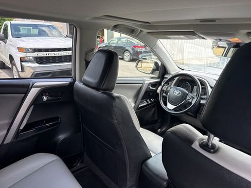 Used 2016 Toyota RAV4 Limited w/ Advanced Technology Package AWD/4WD image 38