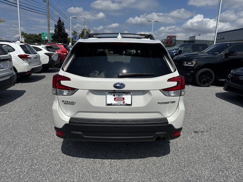 Used 2019 Subaru Forester Premium w/ All-Weather Package AWD/4WD image 27