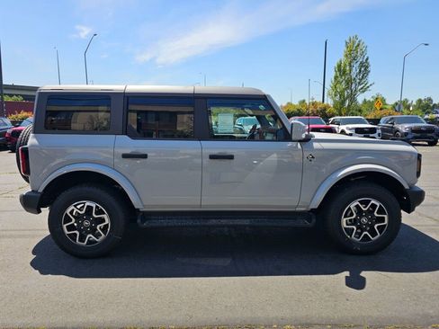 New 2026 Ford Bronco Outer Banks AWD/4WD image 7