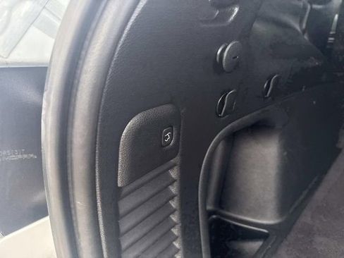 Used 2022 Jeep Grand Cherokee Limited AWD/4WD image 13