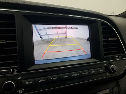 Used 2018 Hyundai Elantra Sport image 28