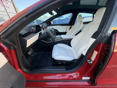 Used 2023 Tesla Model S image 34