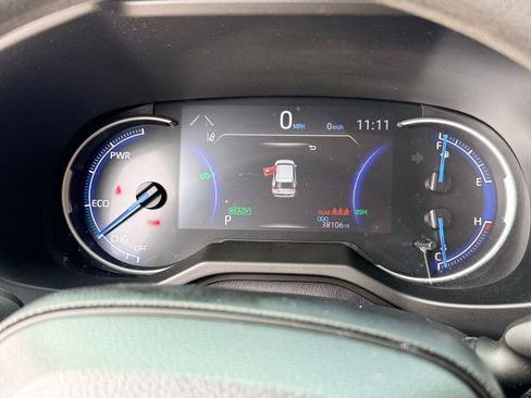 Used 2023 Toyota RAV4 XLE image 27