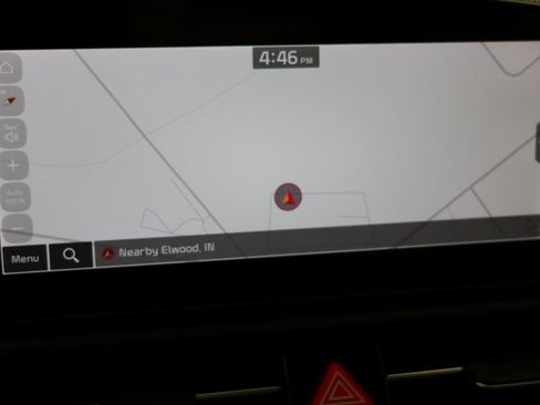 Used 2024 Kia Niro EX image 8