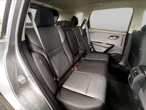 Certified 2021 Nissan Rogue SV FWD image 20