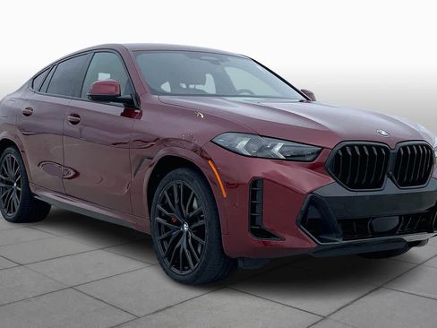 Used 2024 BMW X6 xDrive40i w/ Premium Package image 3