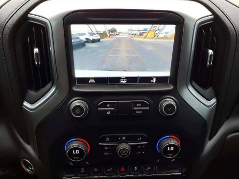 Used 2021 Chevrolet Silverado 1500 LT Trail Boss w/ Convenience Package II image 16