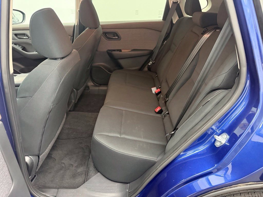 Used 2023 Nissan Rogue S AWD/4WD image 30