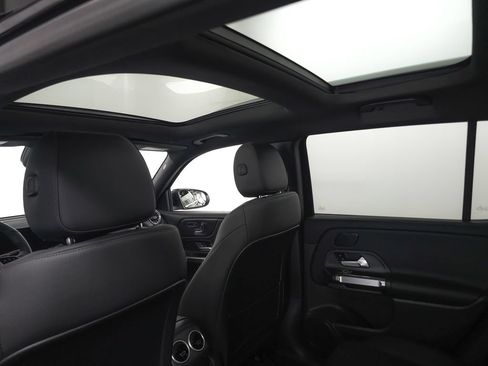 Certified 2026 Mercedes-Benz GLB 250 4MATIC image 22