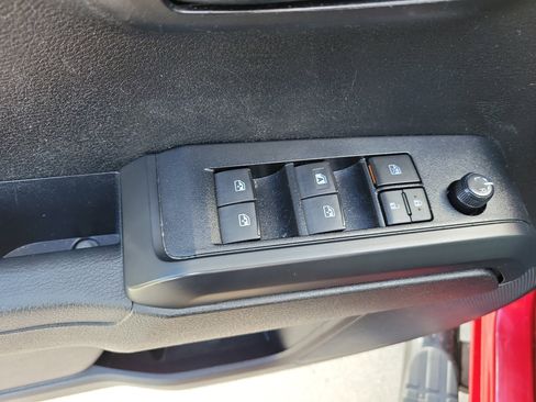 Used 2021 Toyota Tacoma SR w/ SR Convenience Package image 17