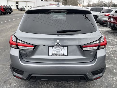 Used 2025 Mitsubishi Outlander Sport AWD image 6