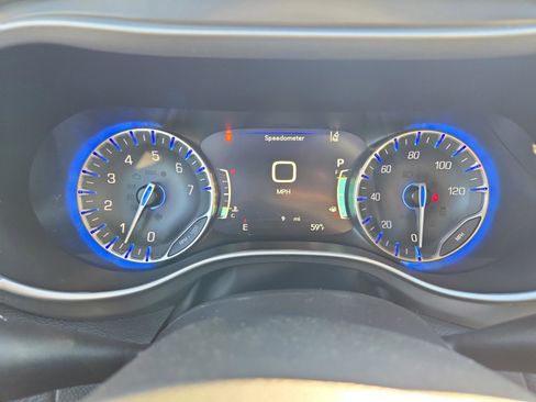 New 2026 Chrysler Pacifica Select image 14