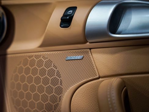 Used 2009 Porsche 911 Carrera S image 16