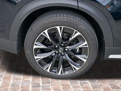 New 2024 MAZDA CX-90 Plug-In Hybrid w/ Premium Plus AWD/4WD image 40