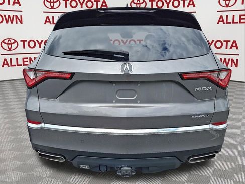 Used 2023 Acura MDX SH-AWD w/ Technology Package image 4