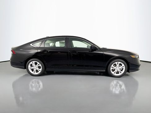 New 2026 Honda Accord LX image 4