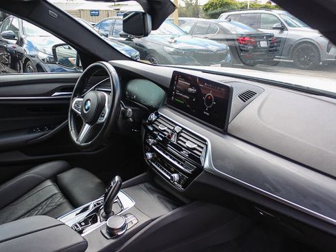 Used 2023 BMW 530i w/ M Sport Package RWD image 16