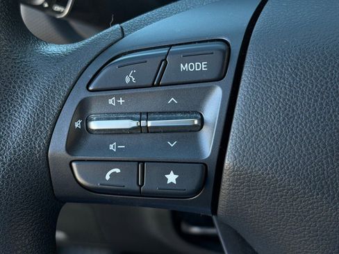 Certified 2022 Hyundai Kona SEL image 17