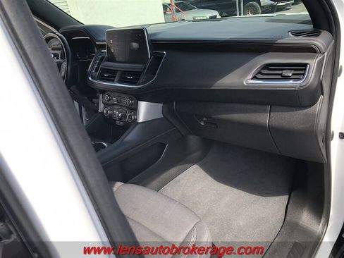 Used 2022 GMC Yukon XL SLE w/ Gmc Pro Safety Plus Package RWD image 25