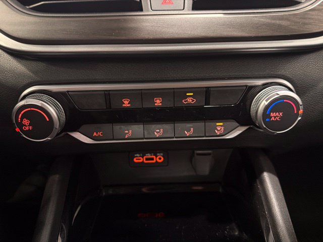 Used 2024 Nissan Altima 2.5 SV FWD image 26