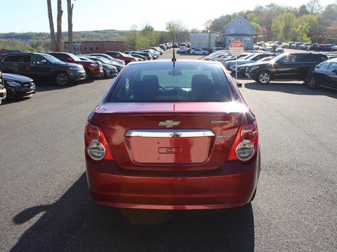 Used 2013 Chevrolet Sonic LT image 6