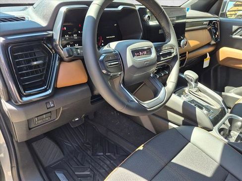 New 2026 GMC Canyon AT4 w/ Nightfall Essentials Package AWD/4WD image 3
